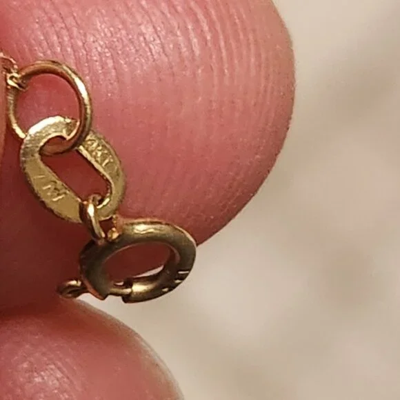 Sirena Collection 1/8 Carat Diamond  Pedant with 14kt Solid Gold  Necklace 18" - Picture 5 of 9